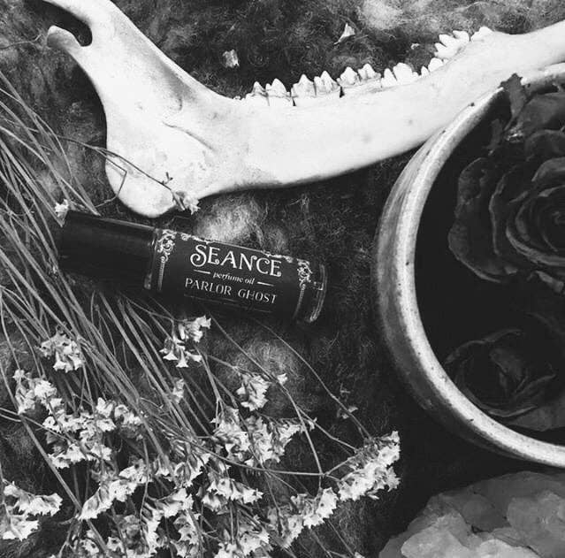 Parlor Ghost perfume oil (bergamot, black tea, lavender)