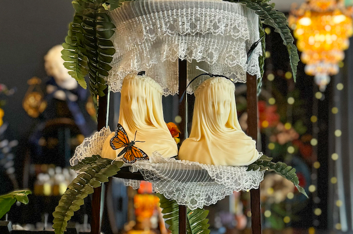 The Veiled Woman Candle