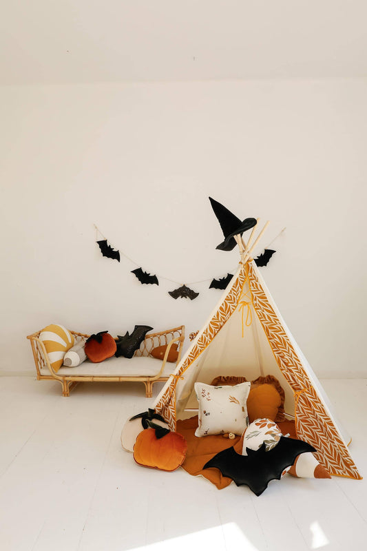 Halloween bat pillow bat "Mrs. Boo's"