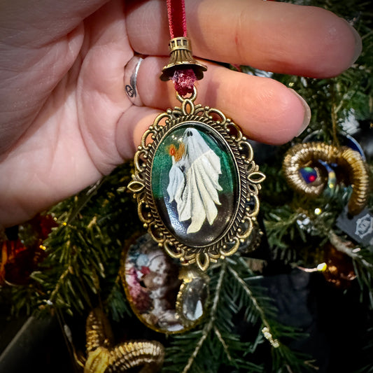 “Monty and the moonie”