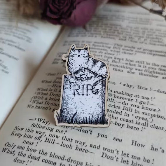 Gravestone Cat