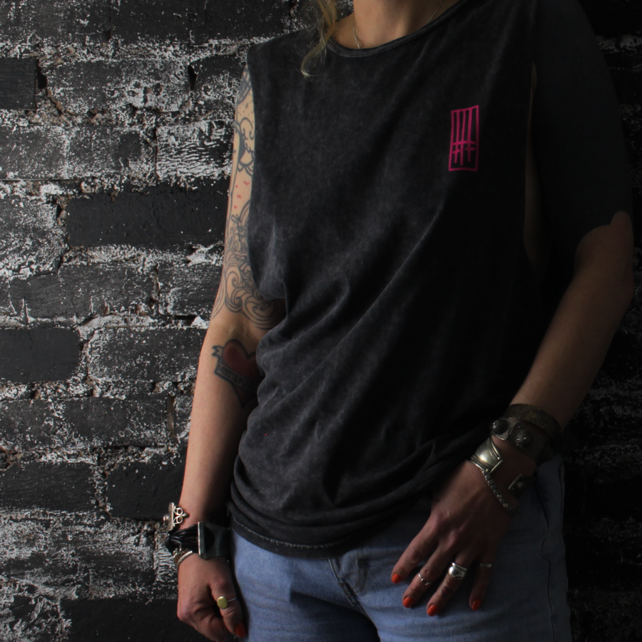 Where Is My Mind Big Pink Skull Stonewash Unisex Muscle Vest